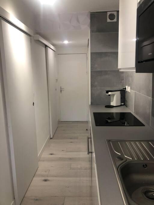 Studio 25M2 Hyeres Plages Ngoại thất bức ảnh