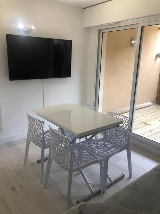 Studio 25M2 Hyeres Plages Ngoại thất bức ảnh
